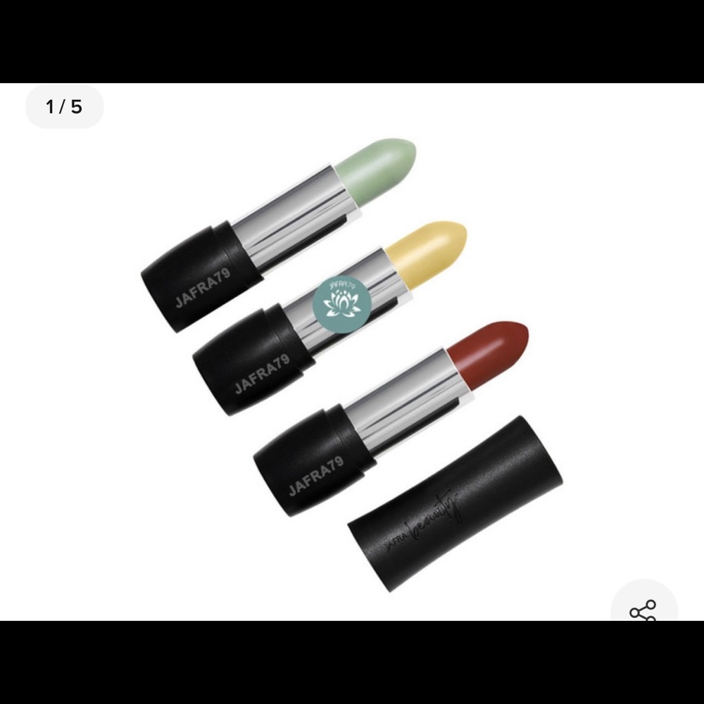 📌sale📌 Cream concealer 3 tones red green yellow